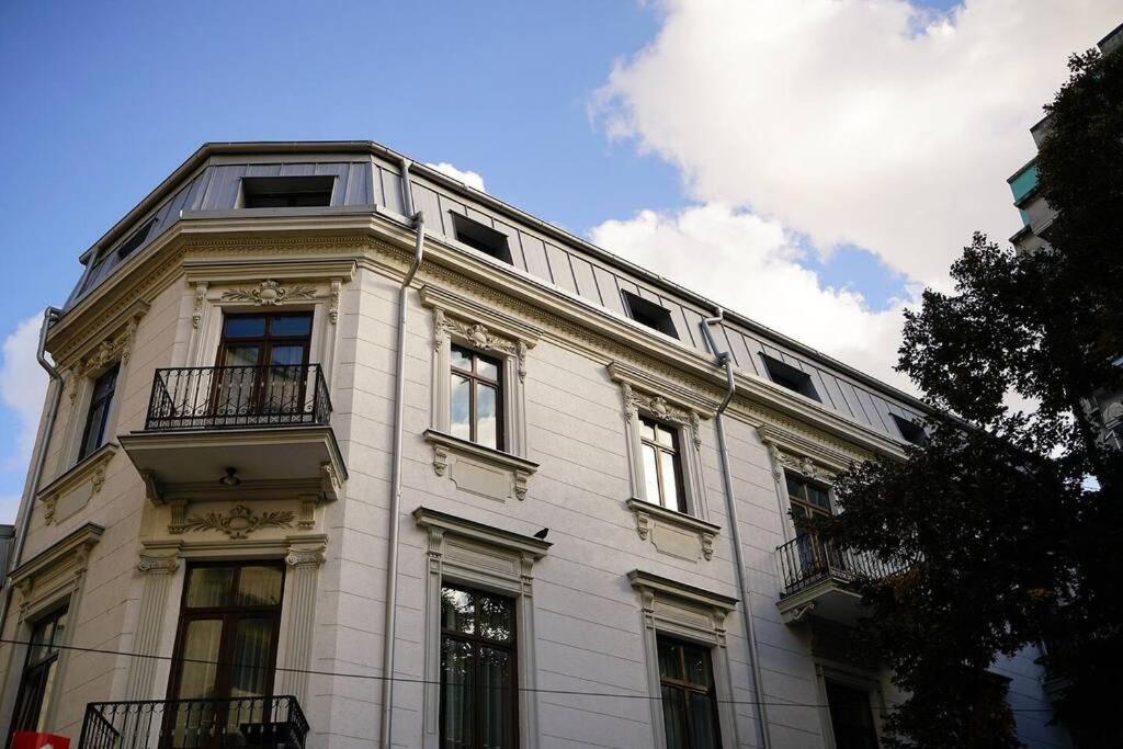 Marvellous Attic Studio In The Old Town Bucharest Luaran gambar